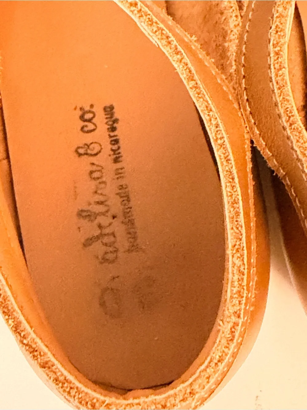 Adelisa & Co Girls Tan Leather Mary Jane Shoes with Ankle Strap Size 30/12